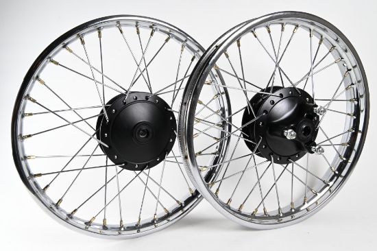 PictureAltAttribute - 33745A-Wielenset-Honda-MT-17inch-compleet-JPG